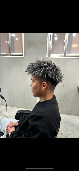 カラー Shimazaki Yojiのヘアスタイル