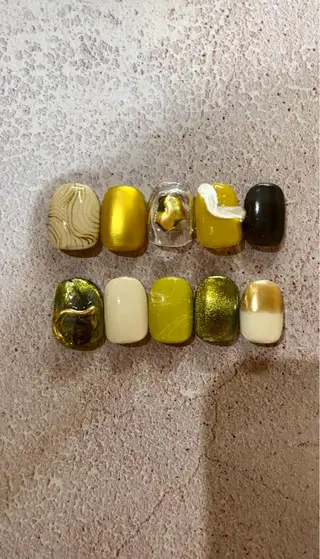 ネイル une／YUKINA 🫧大人nuanceのネイルデザイン