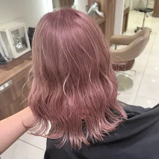 カラー 加藤 芽実のヘアスタイル