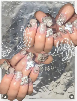 ネイル kana/モード ・グランジ໒꒱のネイルデザイン