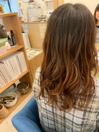 ロング パーマ 【髪質改善】【美髪】 【ツヤ髪】ほしのちりのヘアスタイル