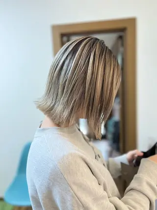 ミディアム カラー MERCI所属・マツモト コウダイのヘアスタイル