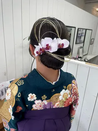 ヘアアレンジ Ann./艶髪 /レイヤーカットのヘアスタイル