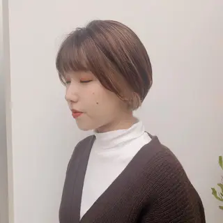 ショート カラー 古屋 花織のヘアスタイル