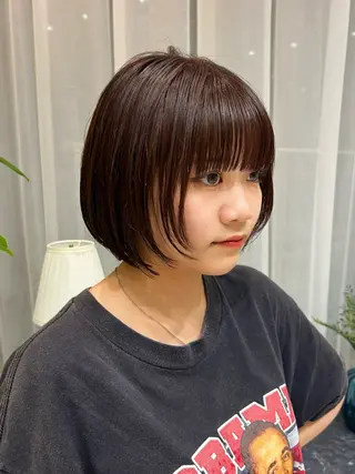 ショート カラー 浅倉栞 /透明感カラーのヘアスタイル