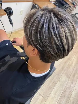 ショート カラー メンズ 國分 伸也のヘアスタイル