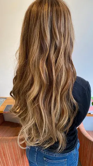 ロング chill out 塚口本町店のヘアスタイル