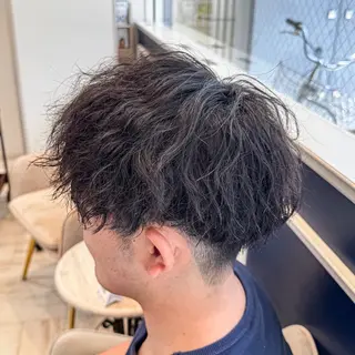 ショート パーマ メンズ 吉田 新平のヘアスタイル
