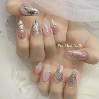 ミディアム Pio Mielのネイルデザイン