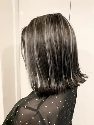 ミディアム 韓国レイヤーカット KOUKIのヘアスタイル