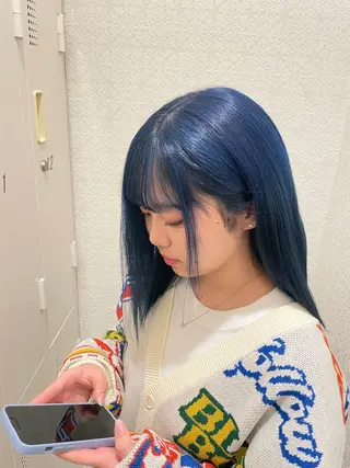 カラー 早坂 あおいのヘアスタイル
