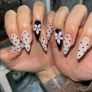 ネイル 岩澤 さくらのネイルデザイン