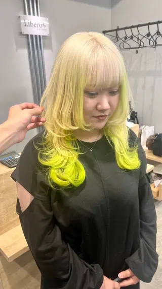 ロング カラー Libero by enVogueのヘアスタイル