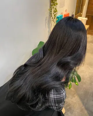 ロング カラー hair&culture gallery moloco　神保町　九段下店所属・RISA🩶🐈‍⬛ カット✨透明感カラーのヘアスタイル