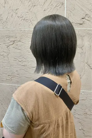 ミディアム カラー 菊地 紗矢のヘアスタイル