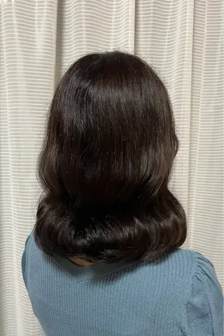 ミディアム Dityca rify所属・Hitomi/ 無料巻き髪モデルのヘアスタイル