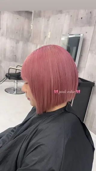 ショート カラー 🎨𖥔ׁTOMO♡ 🎀ゆるふわガーリーのヘアスタイル