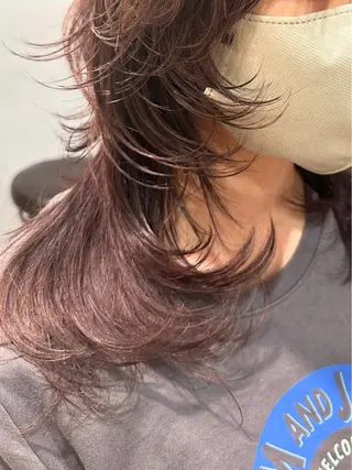 ミディアム カラー 大久保 優香のヘアスタイル