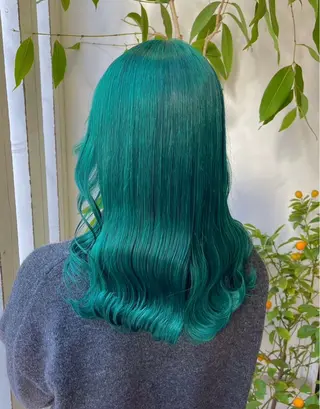 ロング カラー UNBLEACH ブリーチカラーのヘアスタイル
