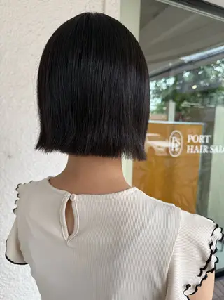 ミディアム 岩渕 愛のヘアスタイル