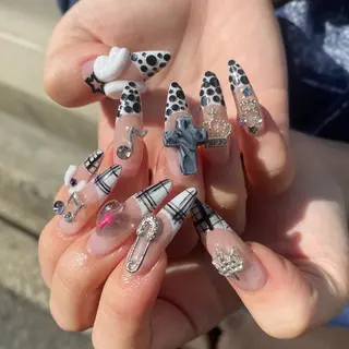 ネイル nano/きもかわ nail🐬🫧のネイルデザイン