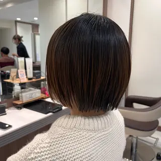 ショート カラー ナチュラル暖色カラー 🤎 佐藤栞のヘアスタイル