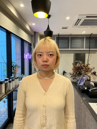 ショート こまつばらみお/レイ ヤー/ダブルカラーのヘアスタイル