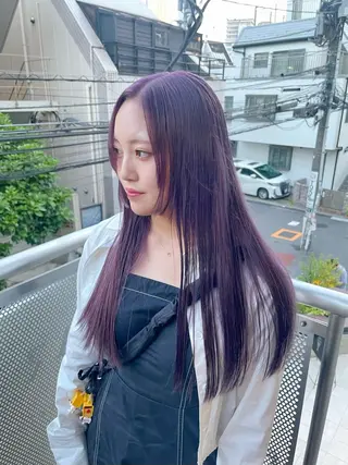カラー ミルクティーベージュ ブリーチ🖤サヤカのヘアスタイル