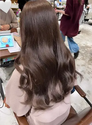 ロング 松下 奈央のヘアスタイル