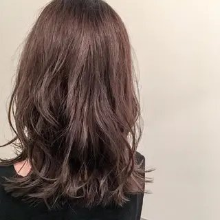 セミロング カラー RINA🧤 デザインとボブのヘアスタイル