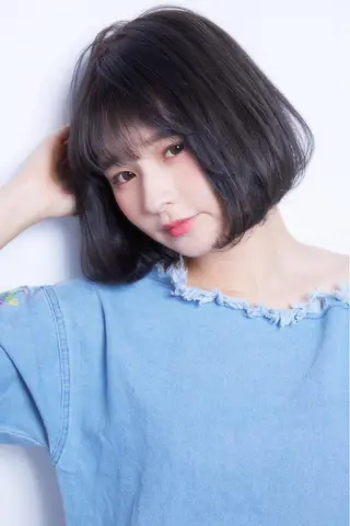 ショート カラー SHIN/レイヤー カット×クロスパーマのヘアスタイル