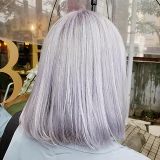 ミディアム カラー 艶髪✨ハイトーン ✨ホワイト✨北宗一郎のヘアスタイル