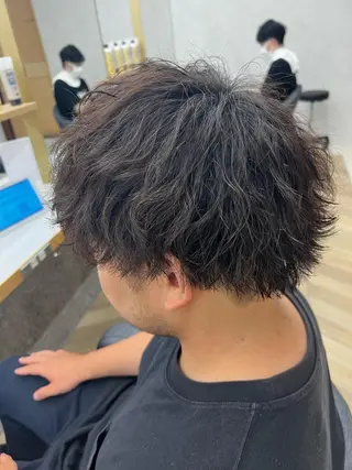 ミディアム パーマ メンズ 🪐メンズ特化 ヤマクラ タイキのヘアスタイル