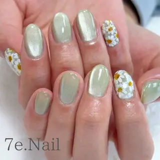 ネイル 7e. Nailのネイルデザイン