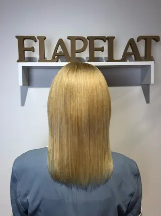 ミディアム 青野 文香のヘアスタイル