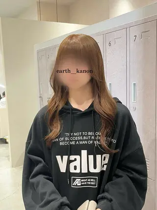 カラー 斉藤 果音のヘアスタイル