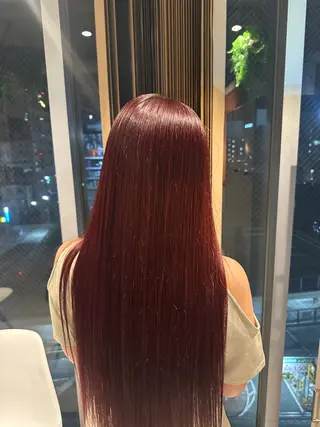 ロング カラー Y U  Iのヘアスタイル
