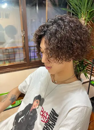 パーマ 津田 莉子のヘアスタイル