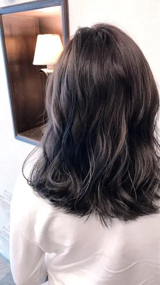 ミディアム MAAT所属 AKANEのヘアスタイル