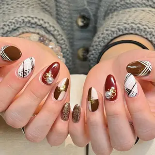 ショート カラー ネイル ネイルサロン リリーブランシュ所属・森 瑞紀のネイルデザイン