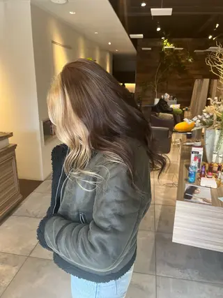 ロング カラー 川越 輝梨奈のヘアスタイル