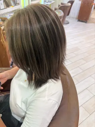 ミディアム 棚橋 光海のヘアスタイル