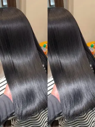 ロング slit kokoroのヘアスタイル