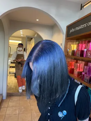 ショート ハイトーン/透明感 カラー/下出有沙のヘアスタイル