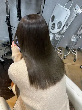 セミロング AVANCE北花田店所属・佐藤 楓夏のヘアスタイル