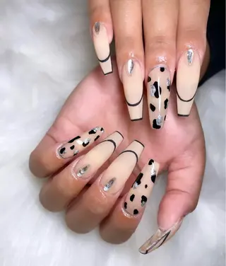 ネイル nail salon fee（フィー）のネイルデザイン