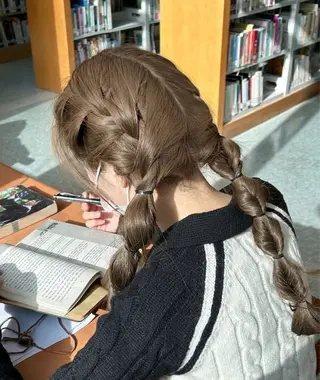 ロング カラー ヘアアレンジ 透明感💕今っぽ似合 わせ𝐍𝐨. 𝟏のヘアスタイル