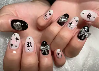 ネイル Roi〈ロワ〉 Minakoのネイルデザイン