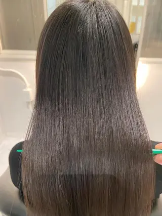 セミロング ツバサ 髪質改善のヘアスタイル