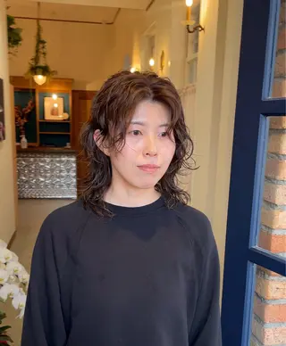 セミロング パーマ 安藤 竜之介のヘアスタイル
